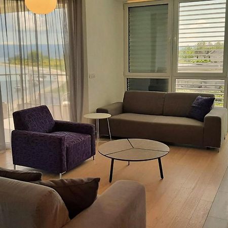Apartment Iva 奥米什 外观 照片