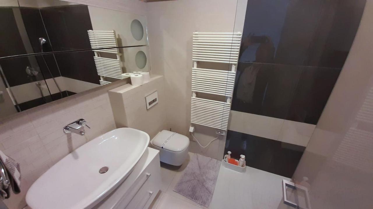 Apartment Iva 奥米什 外观 照片